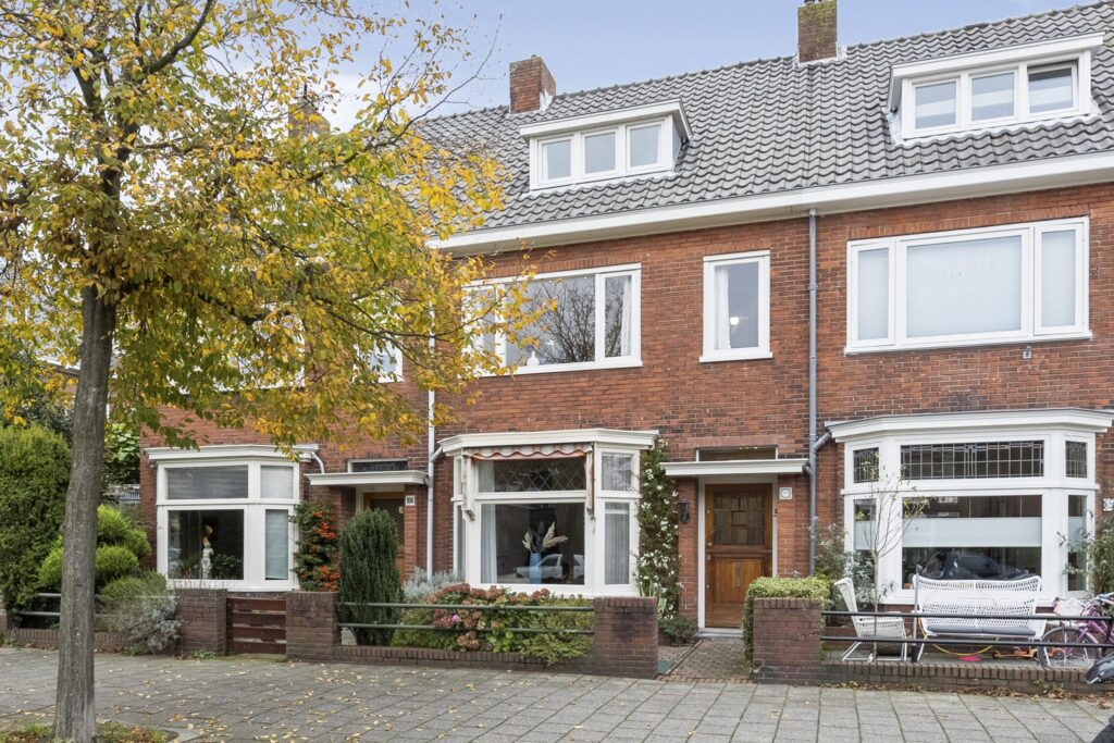 Van Nesstraat 104