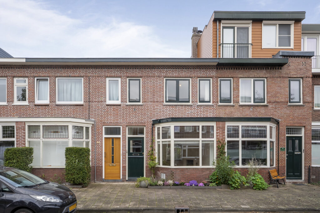 Karel van Manderstraat 108 Karel van Manderstraat 108